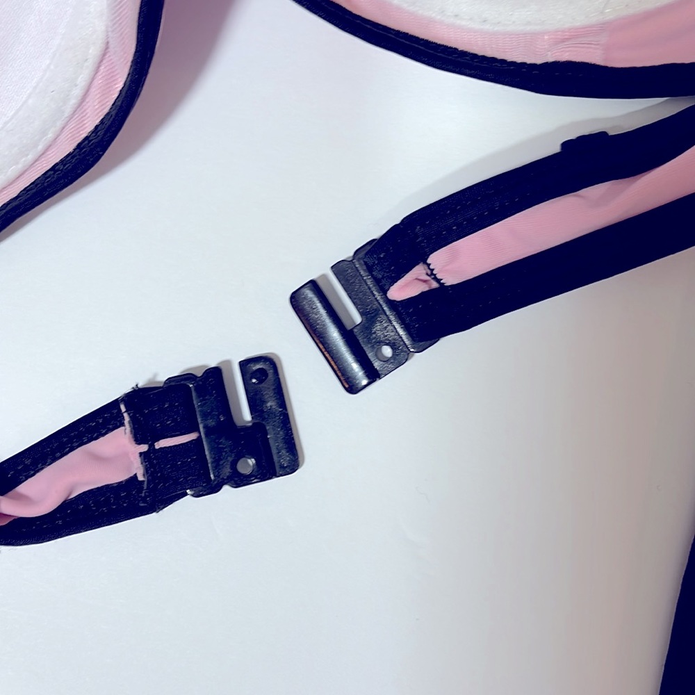TWO PIECE BIKINI • Millie Replica of Triangl Swimwear - Picture 6 of 13